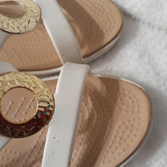 Crocs - Picture 4 of 9